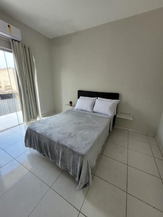 Sobrado 4 Amplo E Confortavel Em Condominio Корумба Екстериор снимка