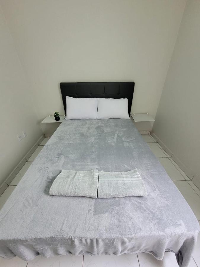 Sobrado 4 Amplo E Confortavel Em Condominio Корумба Екстериор снимка